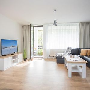 Deluxe Apartment - Sauna & Pool - Free Parking